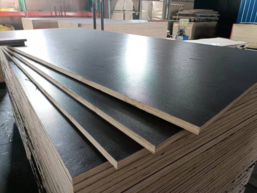 Anti slip plywoodMesh Pattern Plywood Supplier